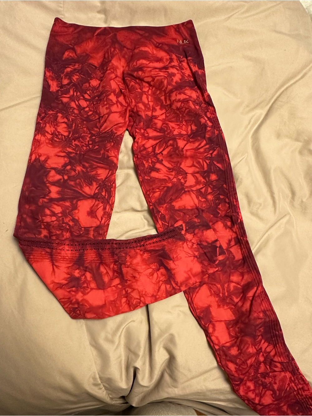 NUX Red Tie-Dye Leggings red pink size M